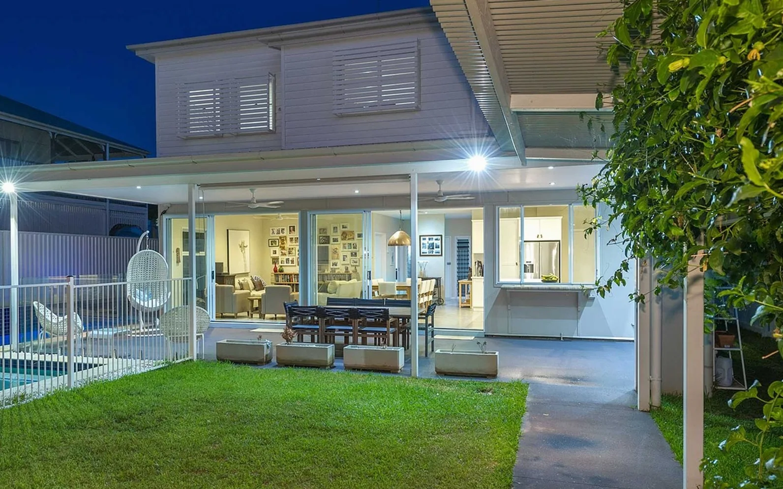 Deck, home and buildi
