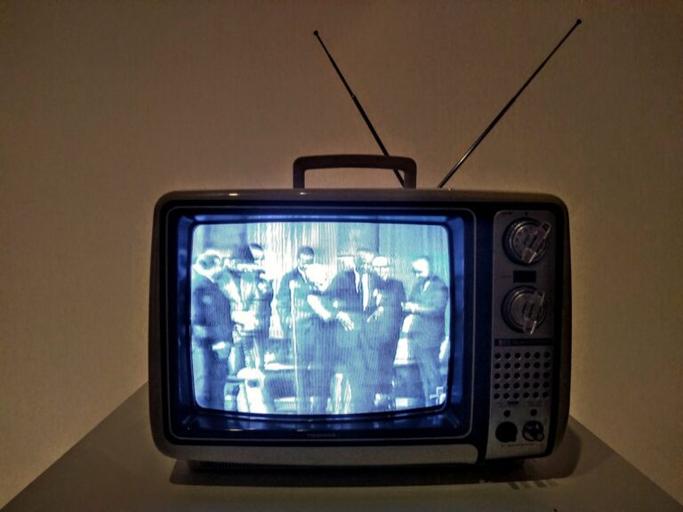 Dutch Entertainment Trends: Why More People Are Choosing IPTV